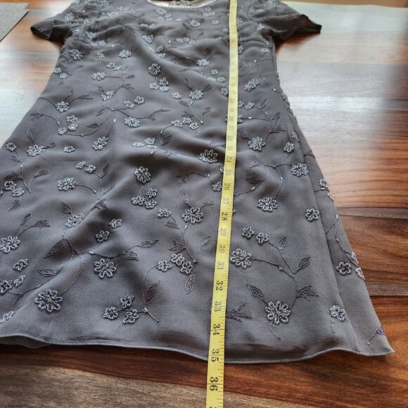 Talbots Petites Size 8 Gray Silk Dress Beaded Lined Beautiful Flowers Sexy - Picture 10 of 11